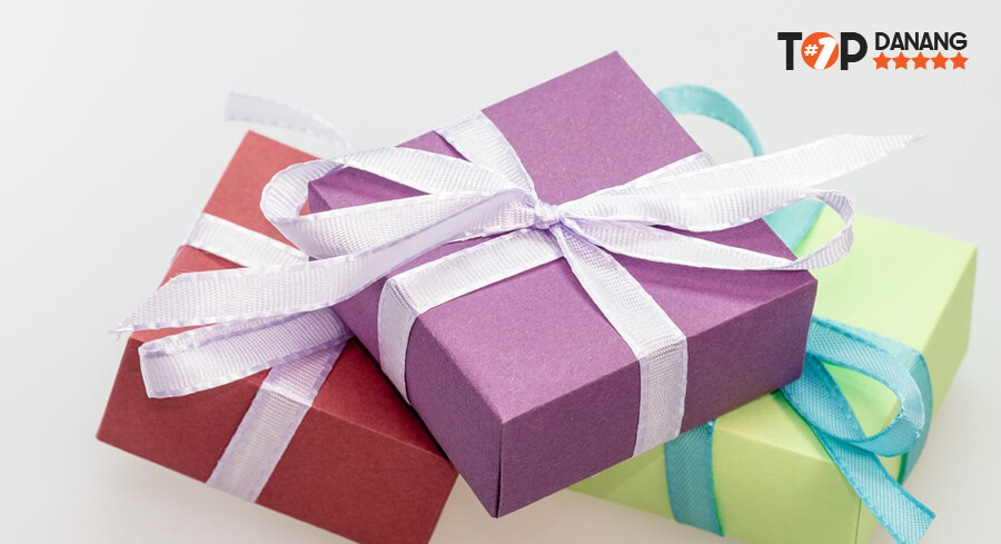 35 Món quà sinh nhật cho nữ đơn giản và ý nghĩa  TIKI