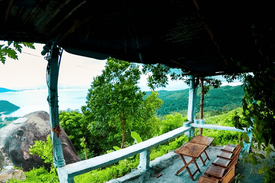 Quán cà phê trên núi Sơn Trà View đẹp Đà Nẵng Núi Đá